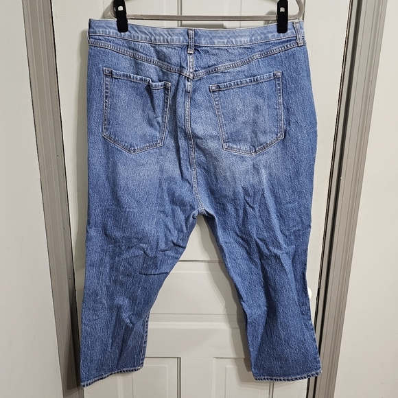 Torrid Premium The Mom Jeans Blue Denim Distressed High Rise - Picture 8 of 9